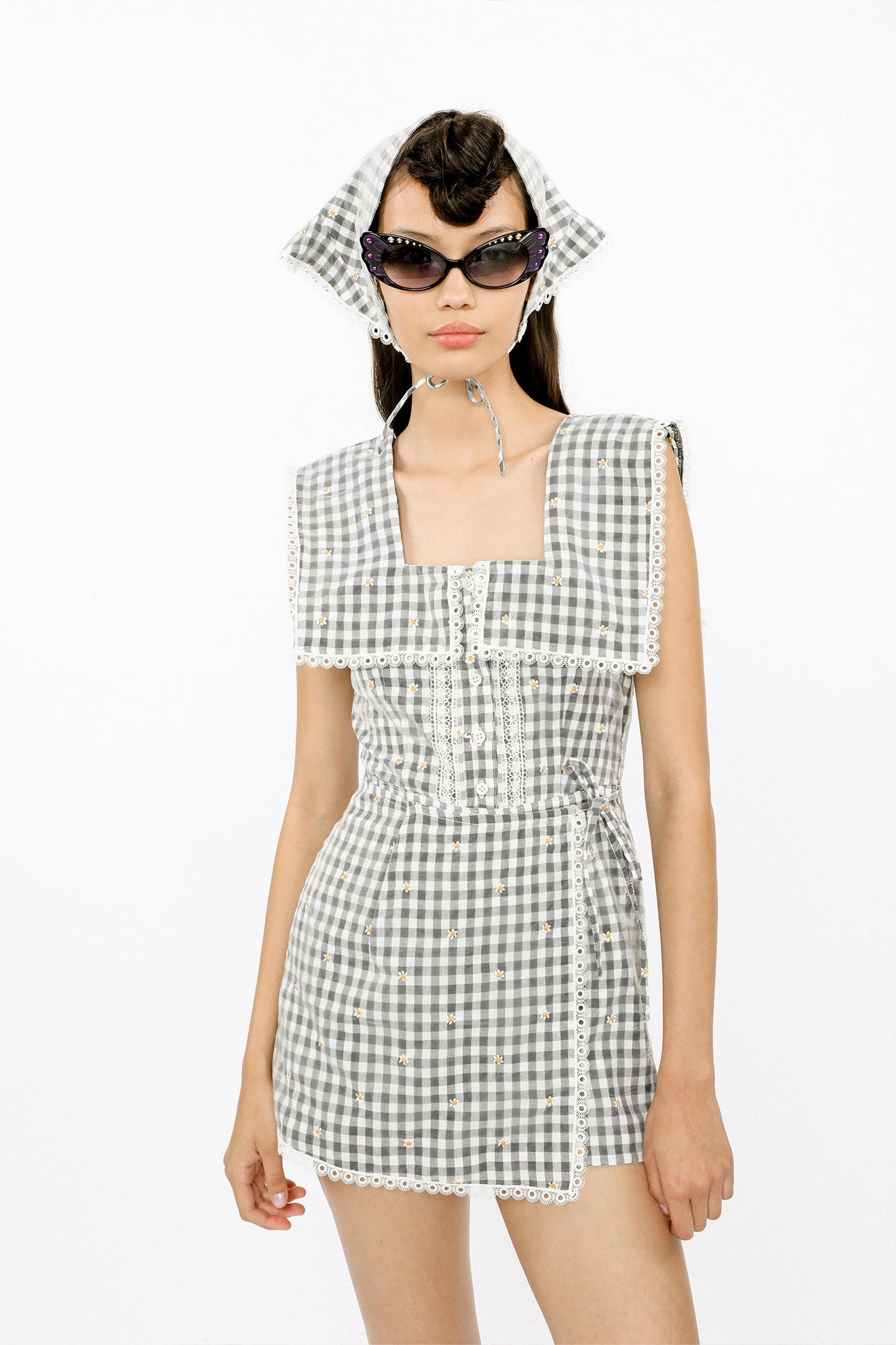 Anna Sui Daisy Embroidery on Gingham Tie Romper