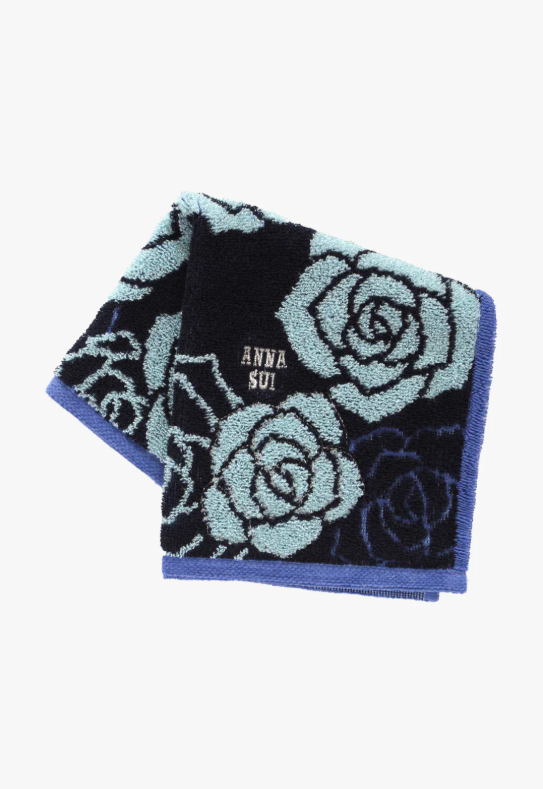 Anna Sui Metallic Bloom Washcloth