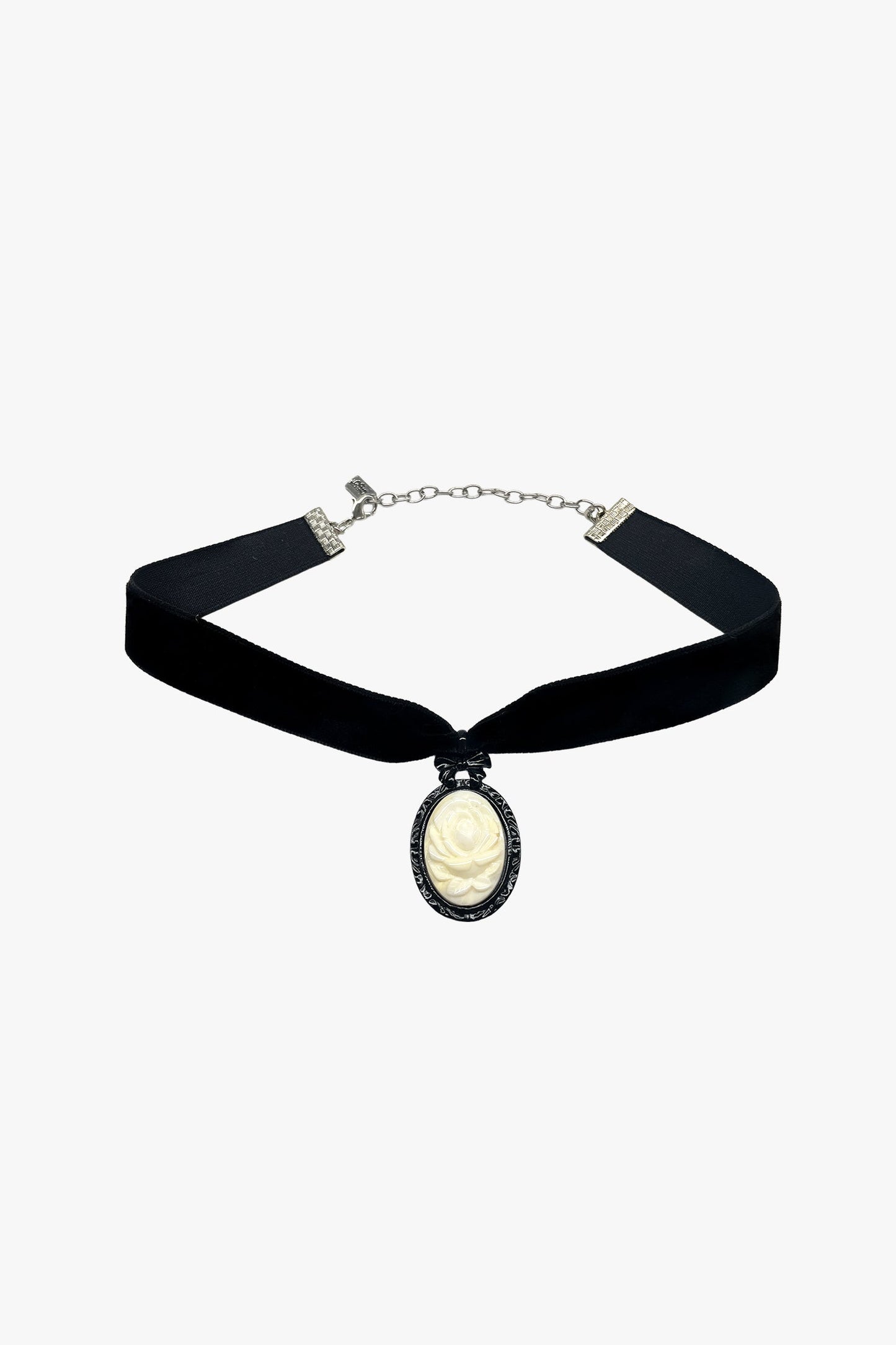 Anna Sui Rose Drop Choker Necklace - Ivory