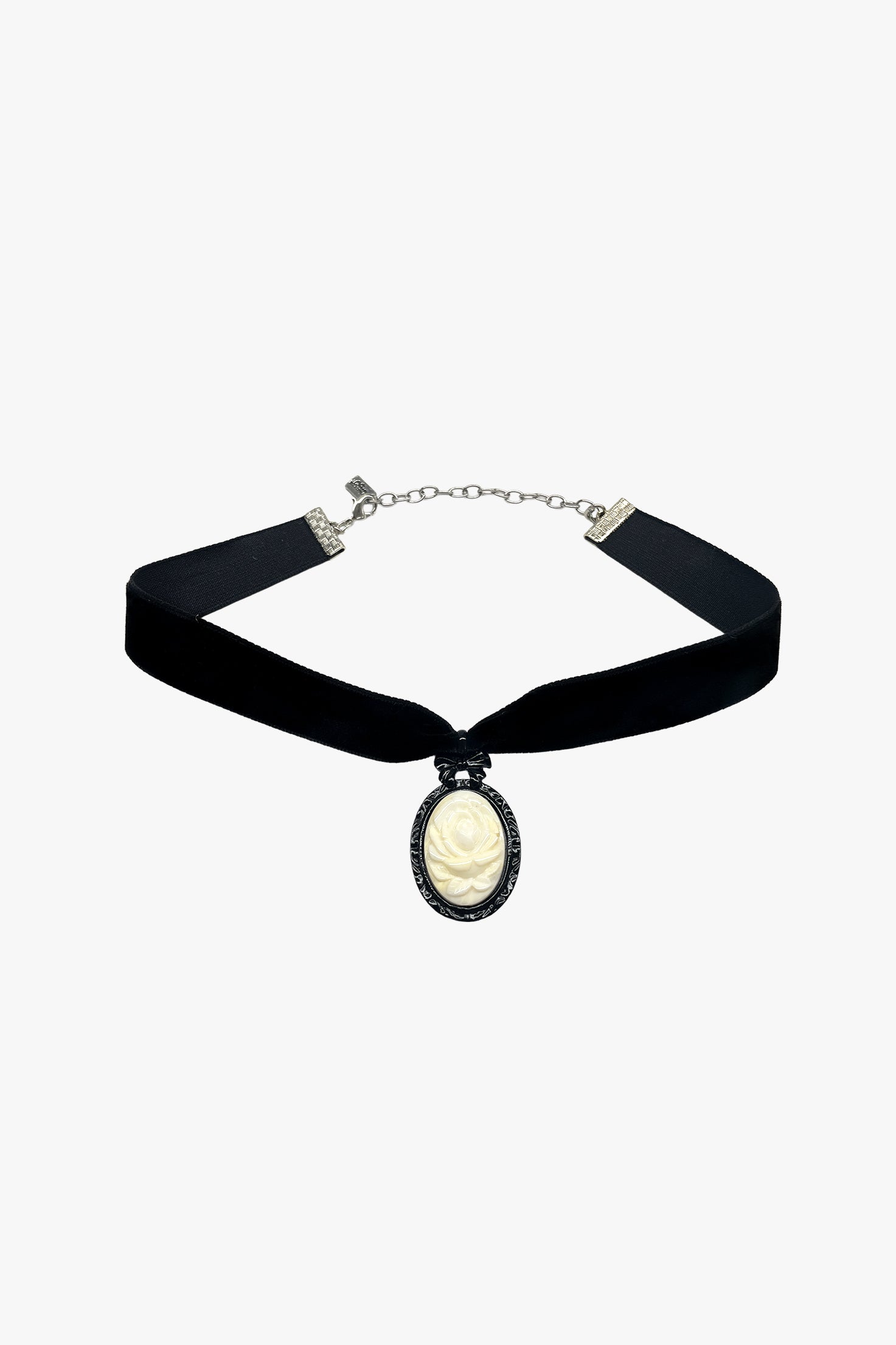 Anna Sui Rose Drop Choker Necklace - Ivory