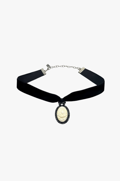Anna Sui Rose Drop Choker Necklace - Ivory