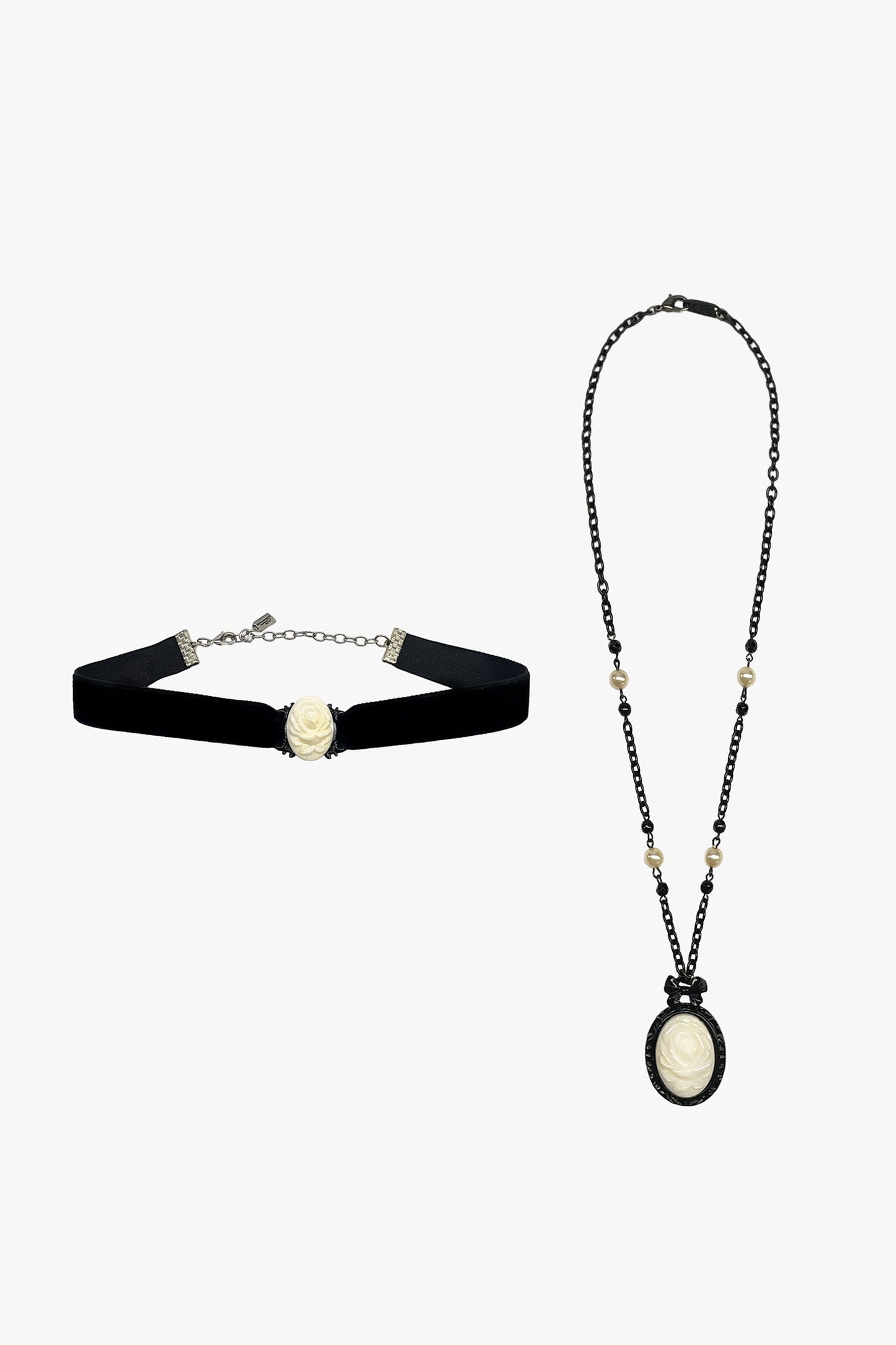 Anna Sui Carved Rose Victorian Necklace & Choker Set – Ivory