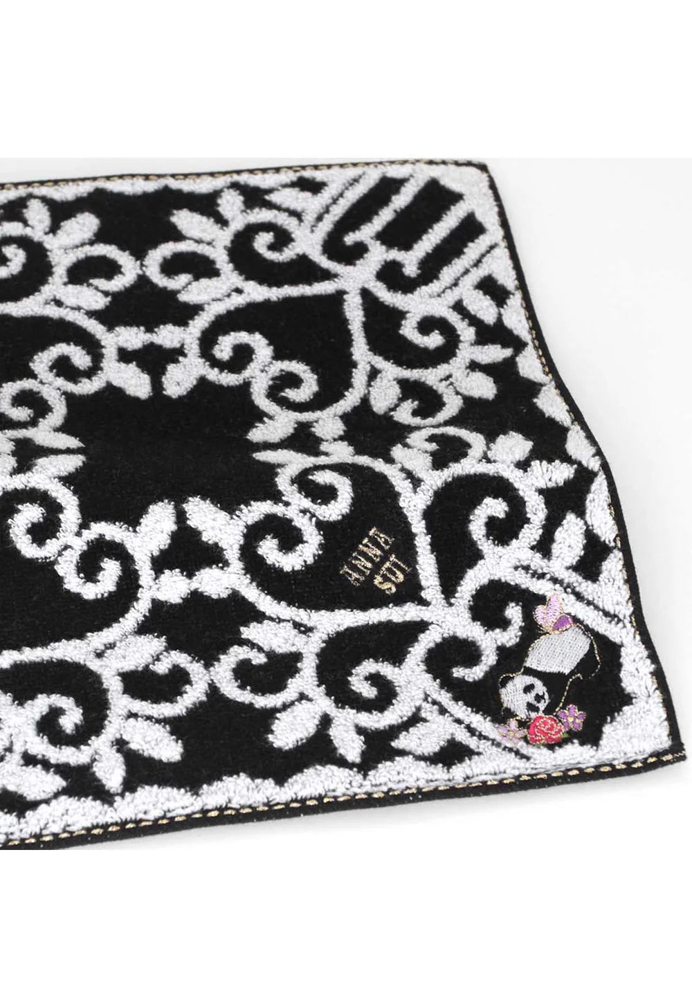 Anna Sui Ornate Washcloth