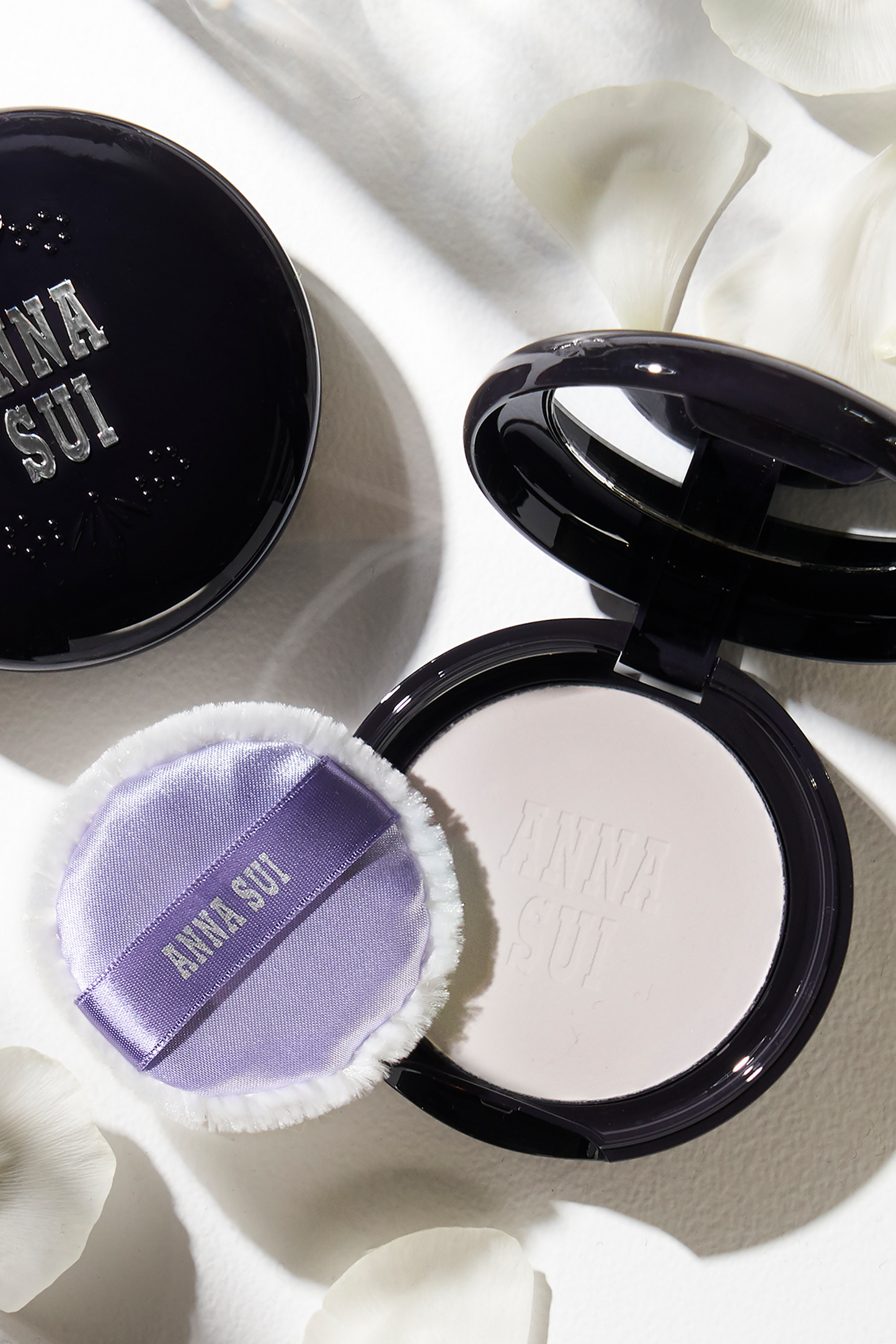 Anna Sui Brightening Powder Compact