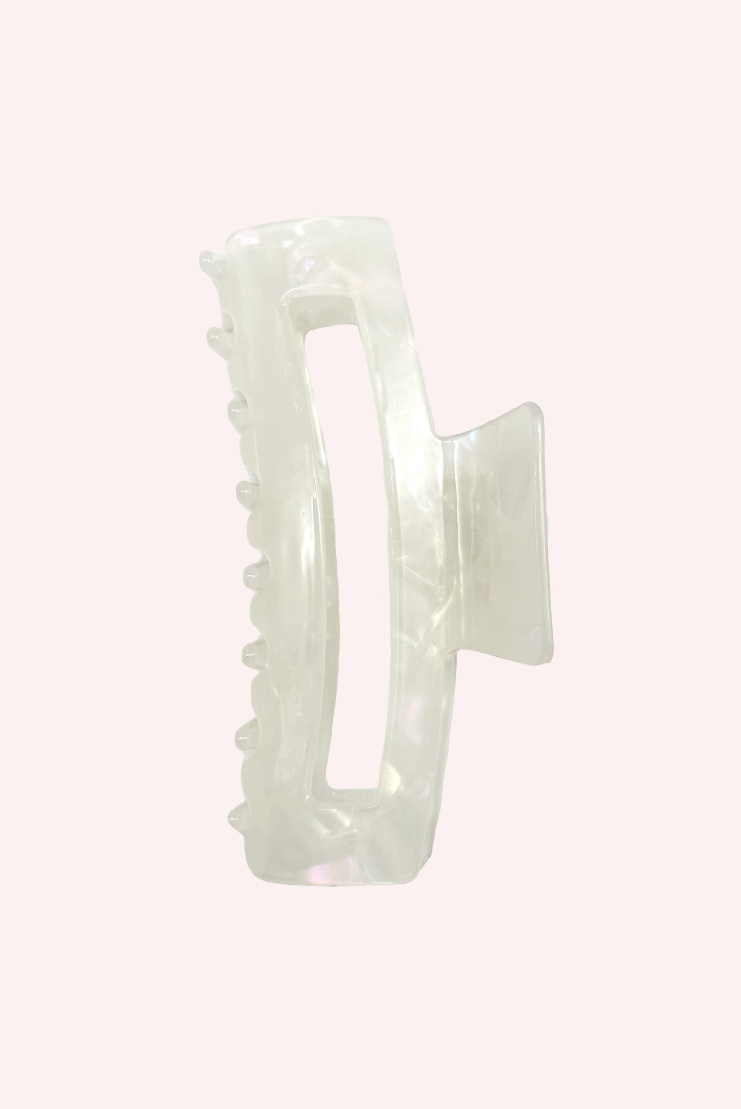 Anna Sui Jumbo Peek-a-Boo Clip Ivory