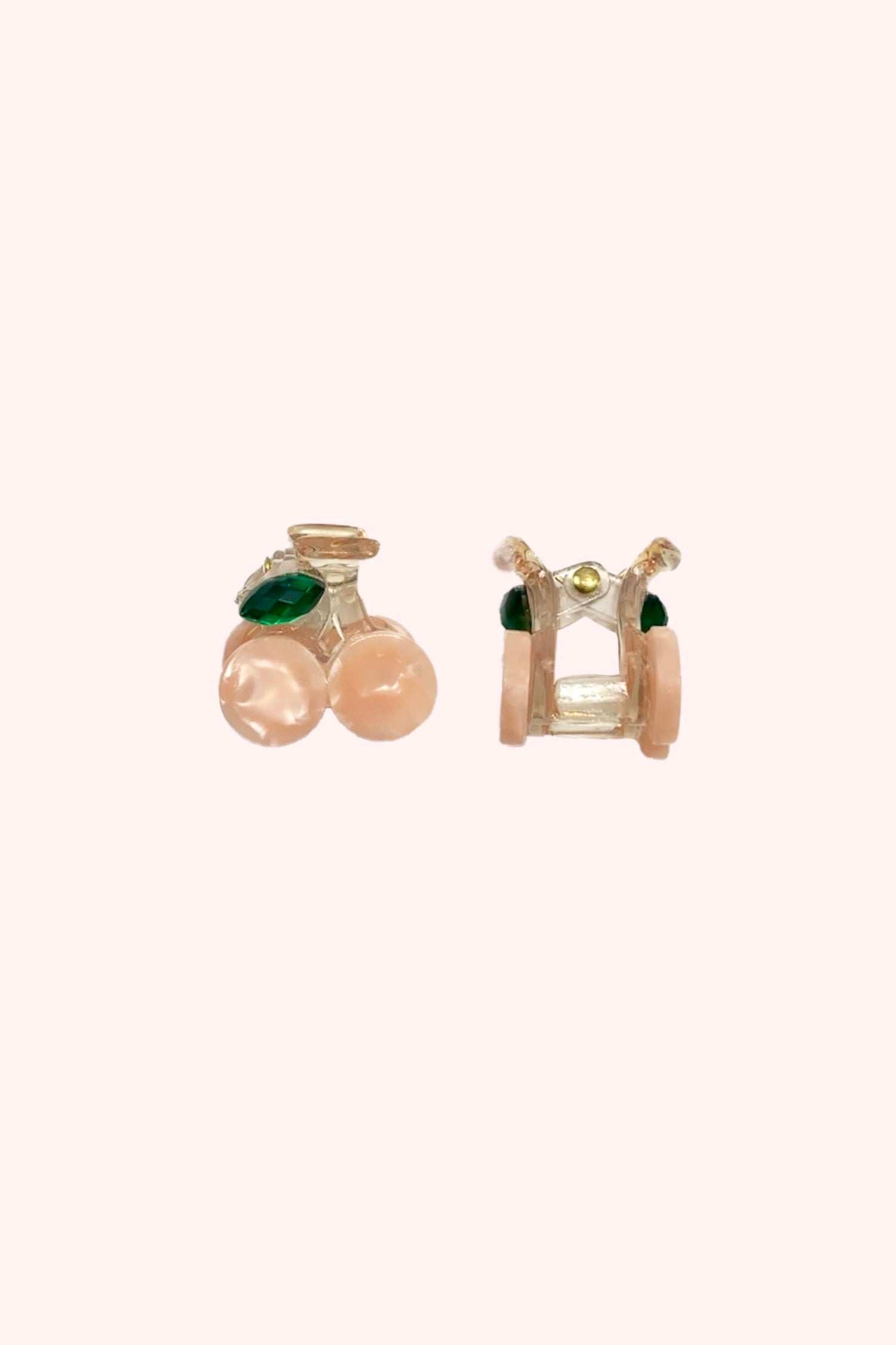 Anna Sui Cutie Mini Cherry Jaw Clip Peach Pearl