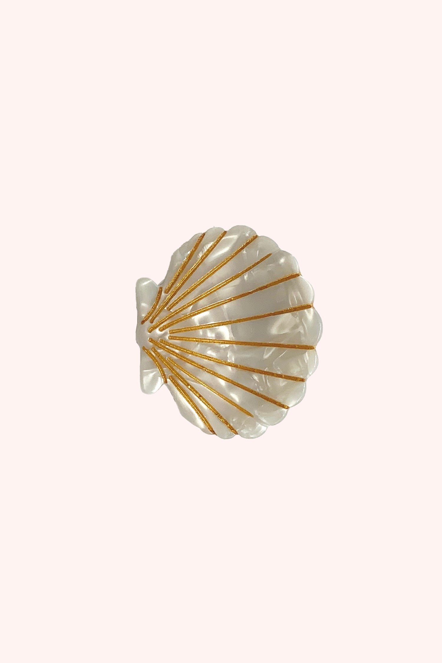 Anna Sui Medium Ivory Pastel Sea Shell Jaw Clip